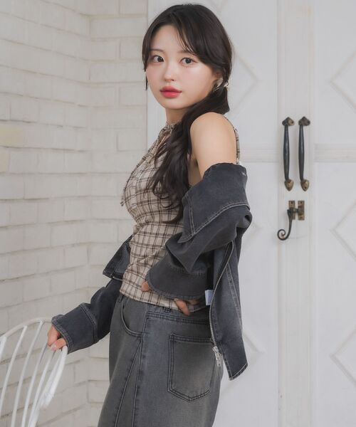 ems excite（エムズエキサイト）の「【新色追加】ホルター付きキャミソール（Tシャツ/カットソー・レディース・オフホワイト/ブラック系その他4/ホワイト系その他/ブラウン系その他2・FREE）」の11枚目の写真