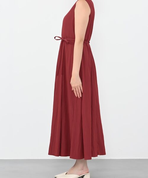 COHINA(コヒナ)の「パネルマチフレアワンピース 【低身長・小柄女性】(ワンピース・レディース・ホワイト/ブラック/レッド・SHORT/REGULAR)」の18枚目の写真