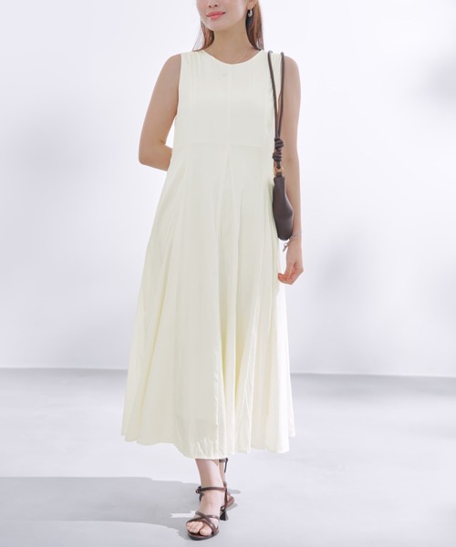 COHINA(コヒナ)の「パネルマチフレアワンピース 【低身長・小柄女性】(ワンピース・レディース・ホワイト/ブラック/レッド・SHORT/REGULAR)」の1枚目の写真