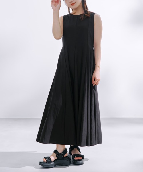 COHINA(コヒナ)の「パネルマチフレアワンピース 【低身長・小柄女性】(ワンピース・レディース・ホワイト/ブラック/レッド・SHORT/REGULAR)」の2枚目の写真