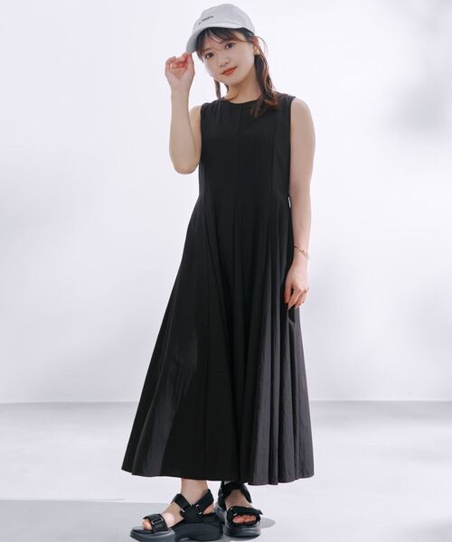 COHINA(コヒナ)の「パネルマチフレアワンピース 【低身長・小柄女性】(ワンピース・レディース・ホワイト/ブラック/レッド・SHORT/REGULAR)」の4枚目の写真