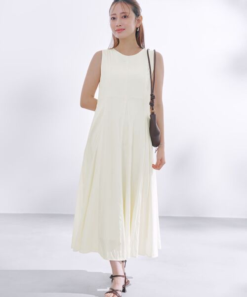 COHINA(コヒナ)の「パネルマチフレアワンピース 【低身長・小柄女性】(ワンピース・レディース・ホワイト/ブラック/レッド・SHORT/REGULAR)」の7枚目の写真