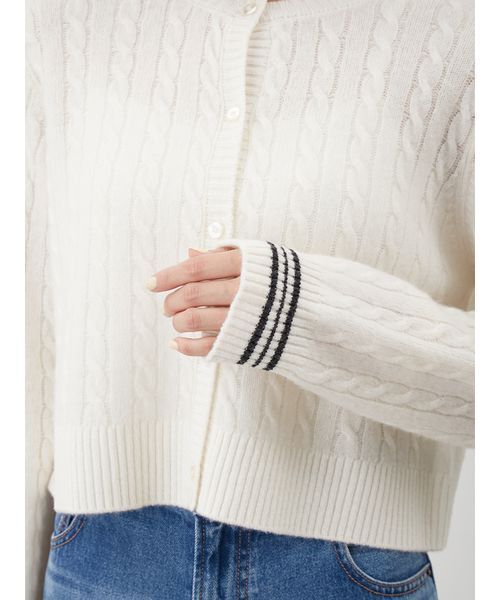 Mila Owen（ミラオーウェン）の「カシミヤタッチ配色ケーブルニットカーディガン（カーディガン/ボレロ・レディース・モカ/ホワイト/グレー・0/1）」の9枚目の写真