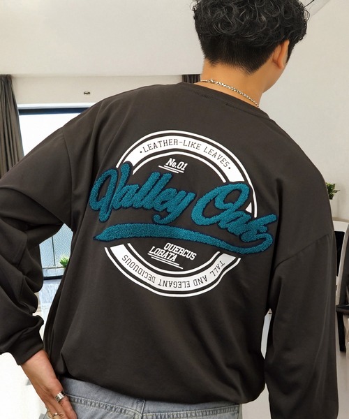 L'atelier（ラトリエ）の「バックプリント グラフィック ロンT サガラ刺繍 ロゴ 長袖 Tシャツ（Tシャツ/カットソー・メンズ・オリーブ系2/ブラック系2/ホワイト系2/ブラック系その他2/ブラック系3/ホワイト系3/ブラック系その他3/ブラウン系3/オリーブ系3・L/M/LL）」の15枚目の写真