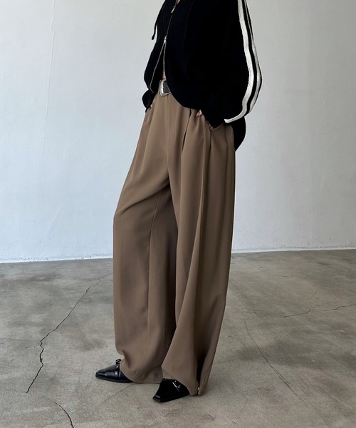 PAGEBOY(ページボーイ)の「Wクロス2WAYパンツ【3color/2size】(スラックス・レディース・ベージュ/ブラック/グレー・SMALL/MEDIUM)」の21枚目の写真