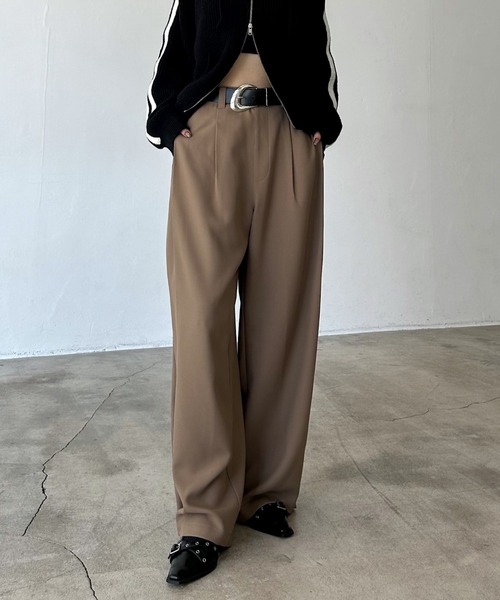 PAGEBOY(ページボーイ)の「Wクロス2WAYパンツ【3color/2size】(スラックス・レディース・ベージュ/ブラック/グレー・SMALL/MEDIUM)」の17枚目の写真