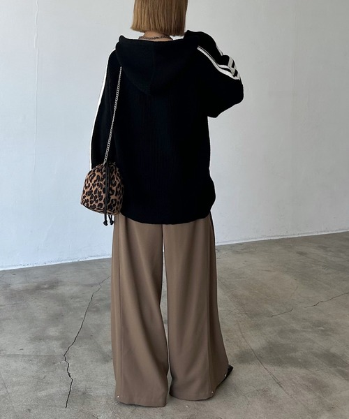 PAGEBOY(ページボーイ)の「Wクロス2WAYパンツ【3color/2size】(スラックス・レディース・ベージュ/ブラック/グレー・SMALL/MEDIUM)」の16枚目の写真