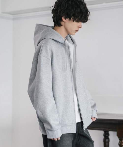 UMBRO（アンブロ）の「UMBRO 別注コラボオーバーサイズ裏起毛ワンポイントロゴ刺繍フルジップパーカー（パーカー・メンズ・チャコール/ネイビー/杢グレー/ブラック・M/L/XL）」の12枚目の写真