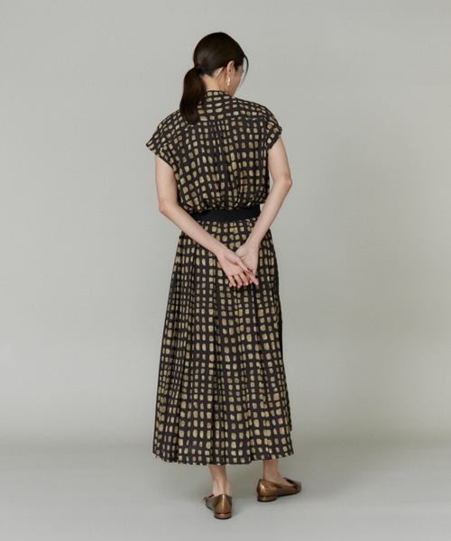 INED（イネド）の「デフォルメチェックプリントスカート【セットアップ対応】（スカート・レディース・ブラック・7号/9号/11号）」の5枚目の写真