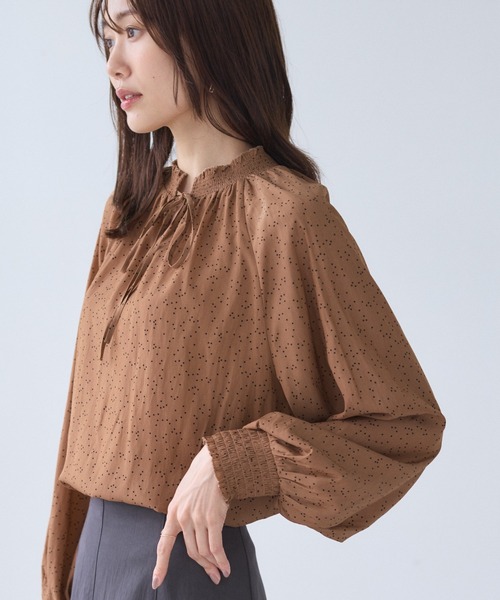 ROPÉ ロペ　前後2WAYシャーリングカラーブラウス　パープル　ゆったり ROPÉ ロペ 前後2WAYシャーリングカラーブラウス パープル