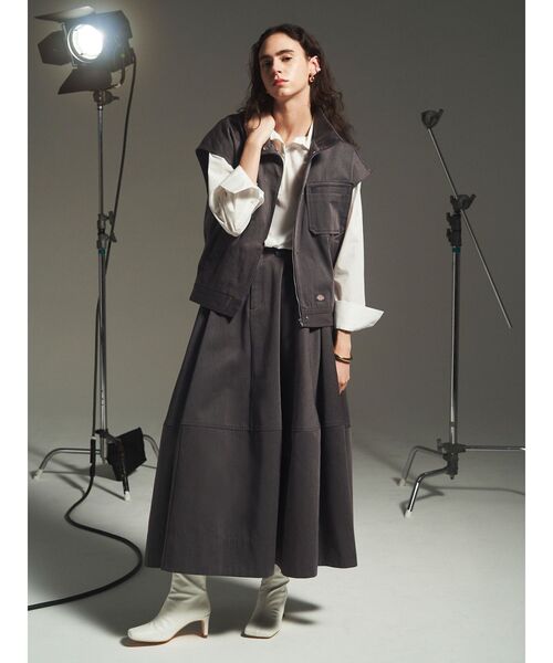 Dickies（ディッキーズ）の「【Dickies×ELENDEEK】ボリュームフレアスカート（スカート・レディース・ブラック/グレー/ボルドー・01/02）」の4枚目の写真