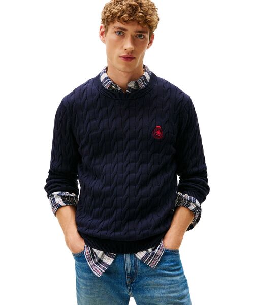 TOMMY HILFIGER（トミーヒルフィガー）の「クラシックコットンケーブルクレストクルーネックセーター（ニット/セーター・メンズ・バーガンディー/ホワイト/イエロー× ブルー/ブラウン系その他6/グリーン/ネイビー・SMALL/LARGE/MEDIUM/X-LARGE）」の5枚目の写真