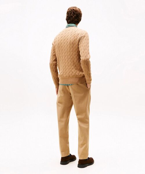 TOMMY HILFIGER（トミーヒルフィガー）の「クラシックコットンケーブルクレストクルーネックセーター（ニット/セーター・メンズ・バーガンディー/ホワイト/イエロー× ブルー/ブラウン系その他6/グリーン/ネイビー・SMALL/LARGE/MEDIUM/X-LARGE）」の21枚目の写真