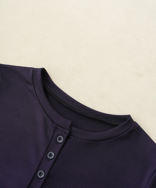 maison de LATIR（メゾンドラティール）の「着こなし自在ヘンリーネック長袖カットソー（Tシャツ/カットソー・レディース・ネイビー/ホワイト/ブラック/グレー・FREE）」の16枚目の写真