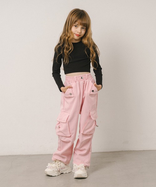 URBAN CHERRY（アーバンチェリー）の「カラーカーゴパンツ（カーゴパンツ・キッズ・パープル/ピンク/ブラック・130cm/140cm/150cm/120cm）」の19枚目の写真
