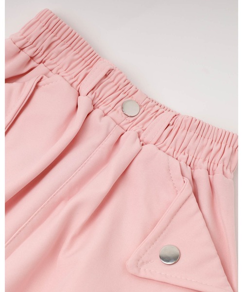 URBAN CHERRY（アーバンチェリー）の「カラーカーゴパンツ（カーゴパンツ・キッズ・パープル/ピンク/ブラック・130cm/140cm/150cm/120cm）」の5枚目の写真