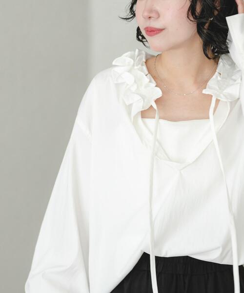 URBAN RESEARCH（アーバンリサーチ）の「frillブラウス（シャツ/ブラウス・レディース・キャメル/ブラック/オフホワイト・FREE）」の9枚目の写真