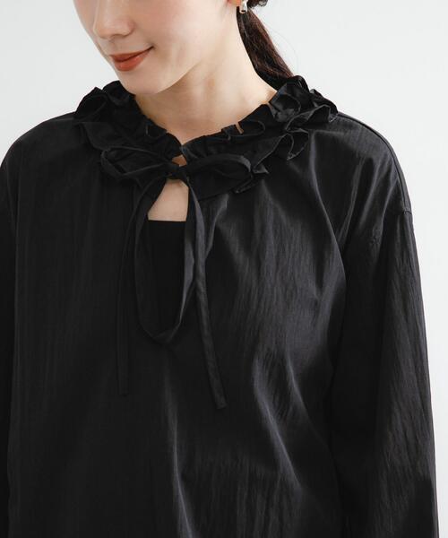 URBAN RESEARCH（アーバンリサーチ）の「frillブラウス（シャツ/ブラウス・レディース・キャメル/ブラック/オフホワイト・FREE）」の14枚目の写真