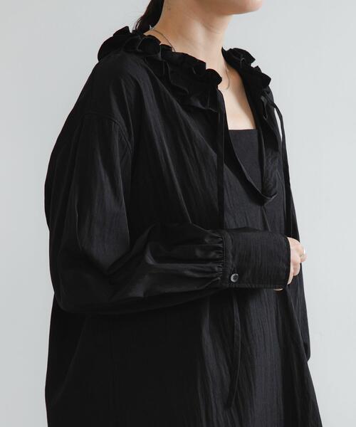 URBAN RESEARCH（アーバンリサーチ）の「frillブラウス（シャツ/ブラウス・レディース・キャメル/ブラック/オフホワイト・FREE）」の15枚目の写真