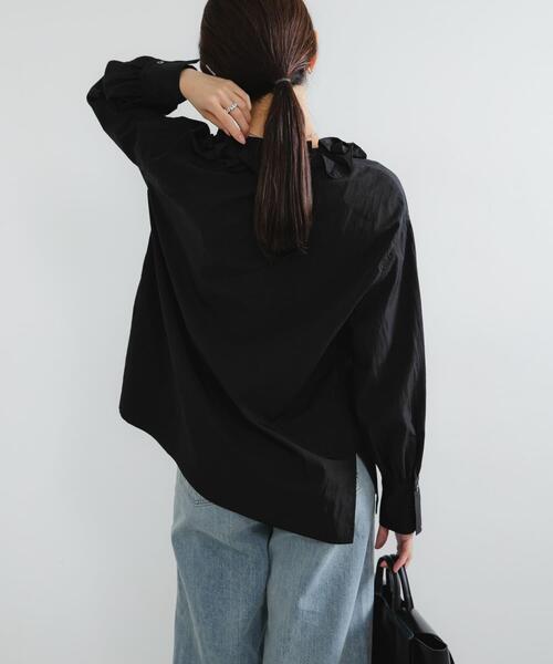 URBAN RESEARCH（アーバンリサーチ）の「frillブラウス（シャツ/ブラウス・レディース・キャメル/ブラック/オフホワイト・FREE）」の19枚目の写真