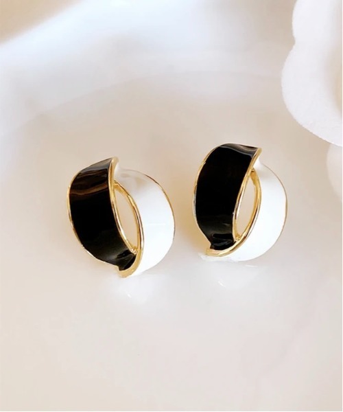 WARAIJOGO(ワライジョウゴ)の「レディース 韓国ライク デザインピアス(BDS)(ピアス(両耳用)・レディース・レッド/ブラック・FREE)」の12枚目の写真