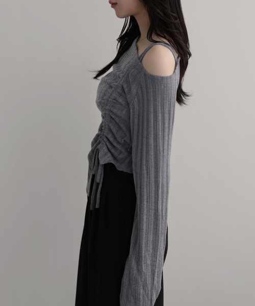 nouvellemoi(ヌーベルモイ)の「ワンオフショルダーギャザーリボントップス(Tシャツ/カットソー・レディース・ブラウン/ブラック/グレー・FREE)」の11枚目の写真