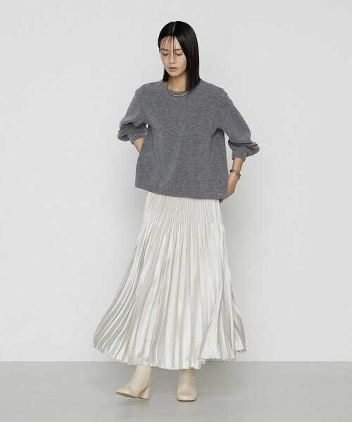 K.T KIYOKO TAKASE（キヨコタカセ）の「ウールブークレー スヌード付きプルオーバー（Tシャツ/カットソー・レディース・キナリ/トップグレー/グレー系その他・9号）」の9枚目の写真