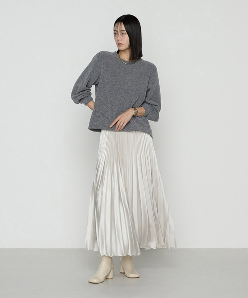 K.T KIYOKO TAKASE（キヨコタカセ）の「ウールブークレー スヌード付きプルオーバー（Tシャツ/カットソー・レディース・キナリ/トップグレー/グレー系その他・9号）」の10枚目の写真