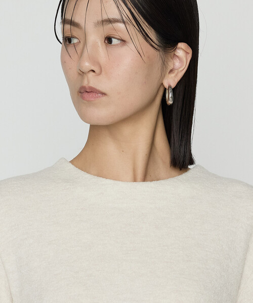 K.T KIYOKO TAKASE（キヨコタカセ）の「ウールブークレー スヌード付きプルオーバー（Tシャツ/カットソー・レディース・キナリ/トップグレー/グレー系その他・9号）」の19枚目の写真