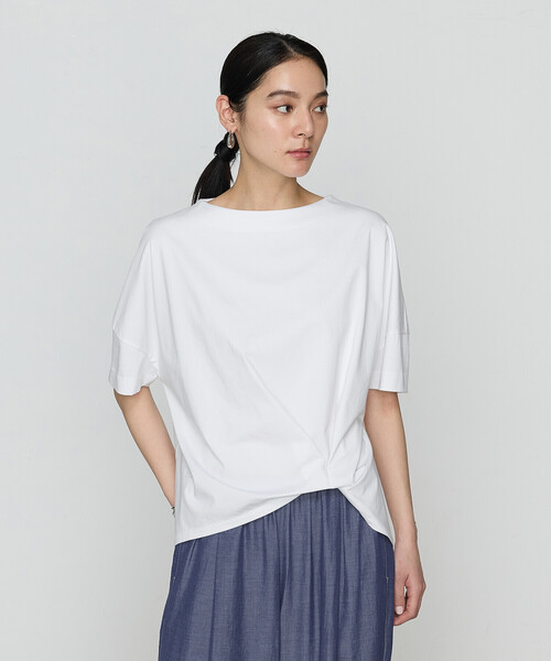 Gabardine K.T(ギャバジンケーティー)の「プレーティング天竺 ワンタックプルオーバー(Tシャツ/カットソー・レディース・ブラック/ライトグレー/ホワイト/ブルー/カーキ・9号)」の8枚目の写真