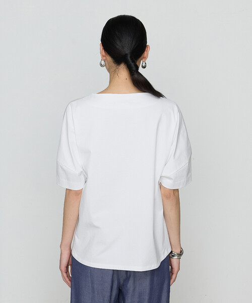 Gabardine K.T(ギャバジンケーティー)の「プレーティング天竺 ワンタックプルオーバー(Tシャツ/カットソー・レディース・ブラック/ライトグレー/ホワイト/ブルー/カーキ・9号)」の17枚目の写真