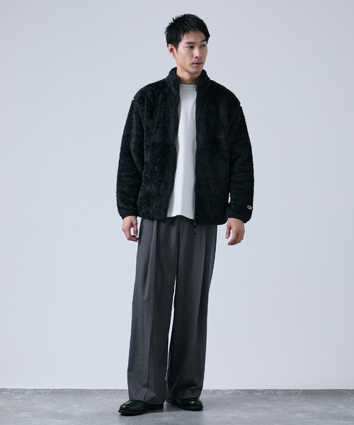 Champion（チャンピオン）の「【Champion/チャンピオン】スタンドジップジャケット（ブルゾン・メンズ・ブラック/オリーブ・MEDIUM/LARGE）」の3枚目の写真