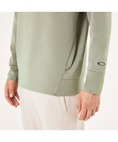 OAKLEY(オークリー)の「オークリー EN NEW RETRO FLEECE HOODIE 1.7/パーカー/吸汗速乾/ストレッチ/MENS/メンズ/OAKLEY(パーカー・メンズ・グレー系その他/ライトグレー/アイボリー・XL/S/M/L)」の7枚目の写真