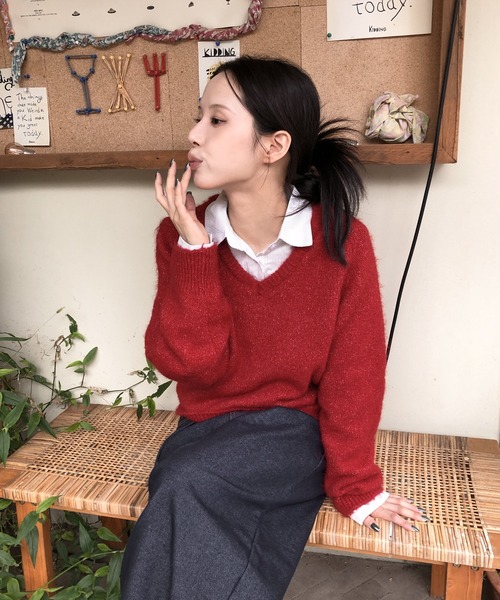 UNE MANSION(ユヌマンション)の「ふわふわアンゴラベーシックvネックニット(ニット/セーター・レディース・グレー/アイボリー/ブルー系その他/レッド/ピンク・FREE)」の1枚目の写真