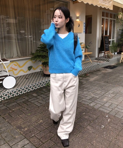 UNE MANSION(ユヌマンション)の「ふわふわアンゴラベーシックvネックニット(ニット/セーター・レディース・グレー/アイボリー/ブルー系その他/レッド/ピンク・FREE)」の18枚目の写真