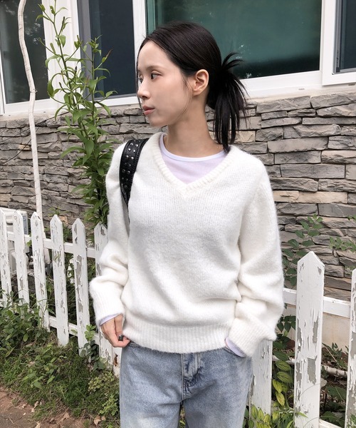 UNE MANSION(ユヌマンション)の「ふわふわアンゴラベーシックvネックニット(ニット/セーター・レディース・グレー/アイボリー/ブルー系その他/レッド/ピンク・FREE)」の10枚目の写真