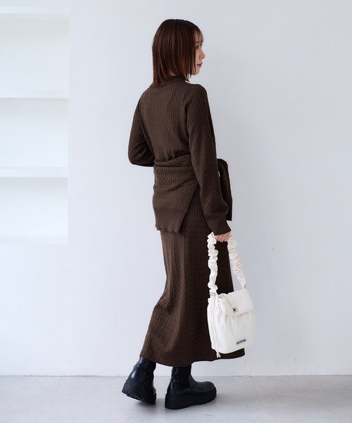 POLO BCS（ポロ ビーシーエス）の「【POLO BCS】VIS別注ニットワンピース（ワンピース・レディース・チャコールグレー/ダークブラウン・FREE）」の22枚目の写真