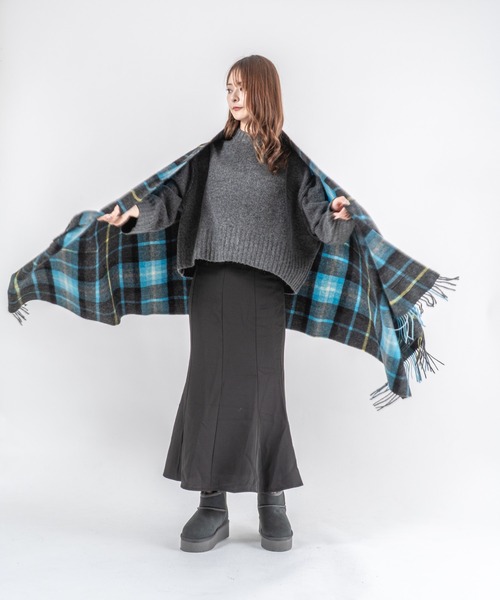 TWEED MILL（ツイードミル）の「【TWEEDMILL】大判ストール　ウール　チェック　70x190cm　イギリス製（マフラー・レディース・グレー/クリーム/ブルー/ブラック×ブルー/ブラック/チェック/ブルー系その他/ブラック×グレー/ブラウン系その他・FREE）」の18枚目の写真