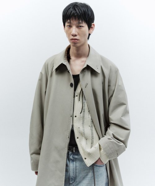 INSILENCE(インサイロンス)の「ピグメントウォッシュバルマカンコート GREY BEIGE(トレンチコート・レディース・その他・MEDIUM/LARGE)」の2枚目の写真
