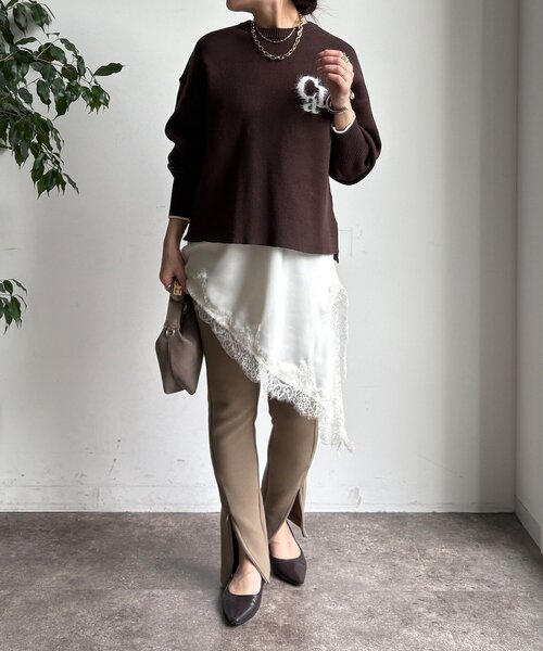 DouDou（ドゥドゥ）の「【新色追加/WEB限定】フェザーロゴニット（ニット/セーター・レディース・ネイビー/ダークグレー/オフホワイト/ブラウン・FREE）」の6枚目の写真