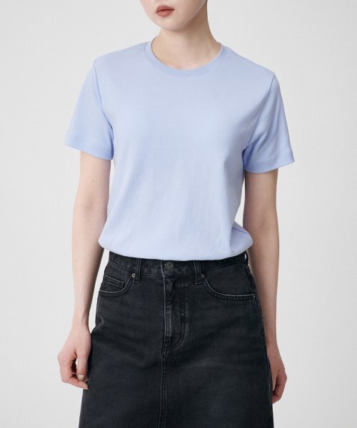 MUSINSA STANDARD WOMAN（ムシンサスタンダードウーマン）の「ウィメンズベーシッククルーネックTシャツ[セレニティブルー]（Tシャツ/カットソー・レディース・その他・SMALL/MEDIUM/X-SMALL）」の4枚目の写真