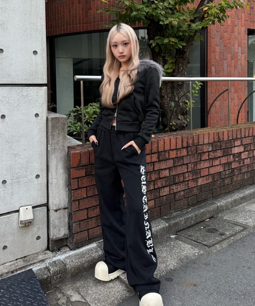 KsG（ケーエスジー）の「マルチレタリングスウェットパンツ（スウェットパンツ・レディース・グレー/ブラック・MEDIUM/X-LARGE/LARGE/SMALL）」の3枚目の写真