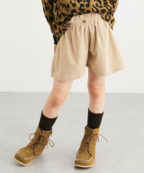 QUNTSTYLE(キュントスタイル)の「ハートボタンコーデュロイキュロット(その他パンツ・キッズ・ベージュ/ブラック/サックスブルー・110/130/140/150/160/120)」の2枚目の写真