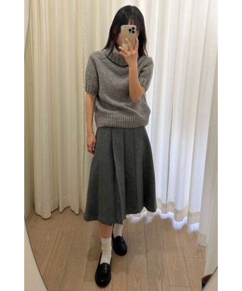 LINGSEOUL(リングソウル)の「wool pintuck skirt-gray(スカート・レディース・その他・SMALL/MEDIUM)」の2枚目の写真