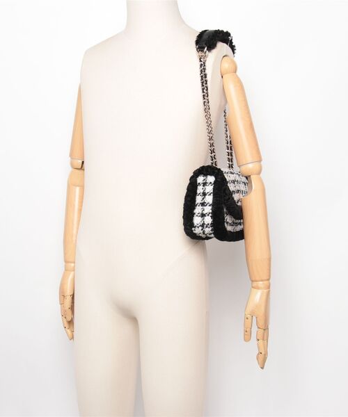 Guess(ゲス)の「CRISTI Convertible Xbody Flap ショルダーバッグ (ショルダーバッグ・レディース・ブラック系その他・ONE SIZE)」の2枚目の写真