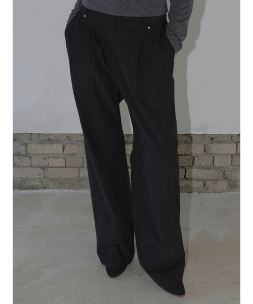 ETMON(エトモン)の「Double Belt Pintuck Pants, Black(その他パンツ・レディース・その他・SMALL/MEDIUM)」の2枚目の写真