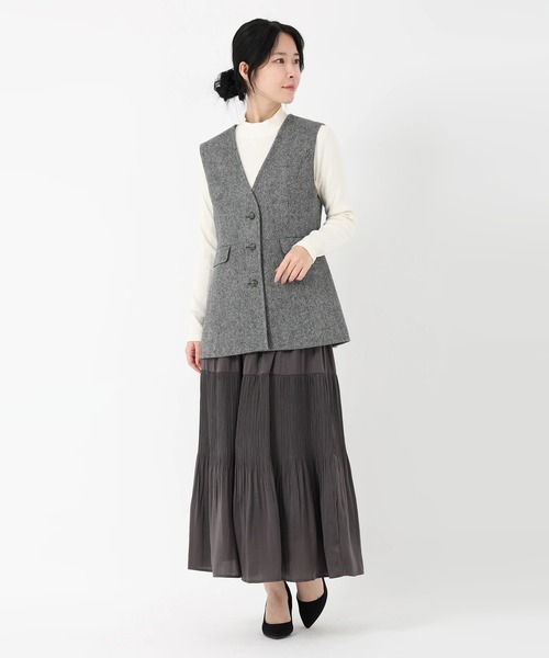 STRAWBERRY-FIELDS(ストロベリーフィールズ)の「ホームスパンラメツイード_Vネックジレ(その他アウター・レディース・ブラック・2)」の9枚目の写真