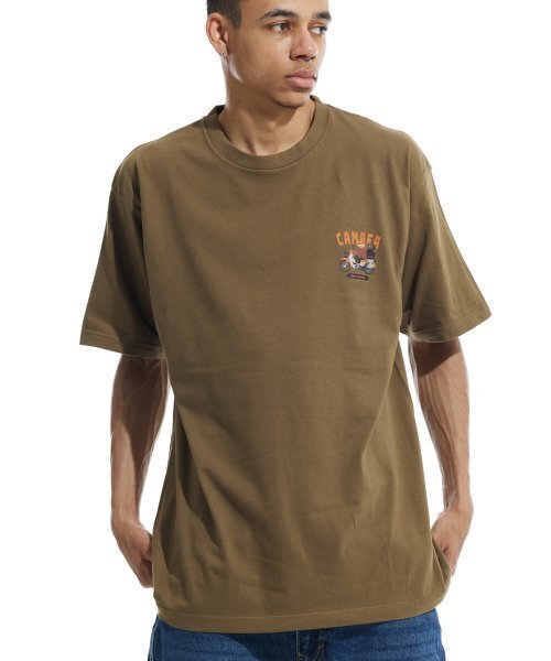 CREAM SODA LAB（クリームソーダラボ）の「モトキャンプ スモールロゴ 半袖Tシャツ オリーブ（Tシャツ/カットソー・レディース・その他・LARGE/MEDIUM/X-LARGE/XX-LARGE）」の3枚目の写真