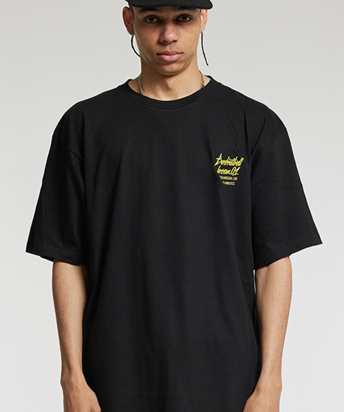 CREAM SODA LAB（クリームソーダラボ）の「15MIN クォーター チームプレイ グラフィック ロゴ 半袖Tシャツ ブラック イエロー（Tシャツ/カットソー・レディース・その他・LARGE/MEDIUM/X-LARGE/XX-LARGE）」の3枚目の写真