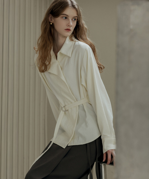 MAYVERU(メイバーユー)の「Dakota Belt Blouse _ Ivory(シャツ/ブラウス・レディース・アイボリー・F)」の3枚目の写真